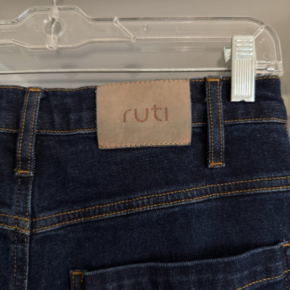 SOLD Ruti Jeans - Picture 4 of 6